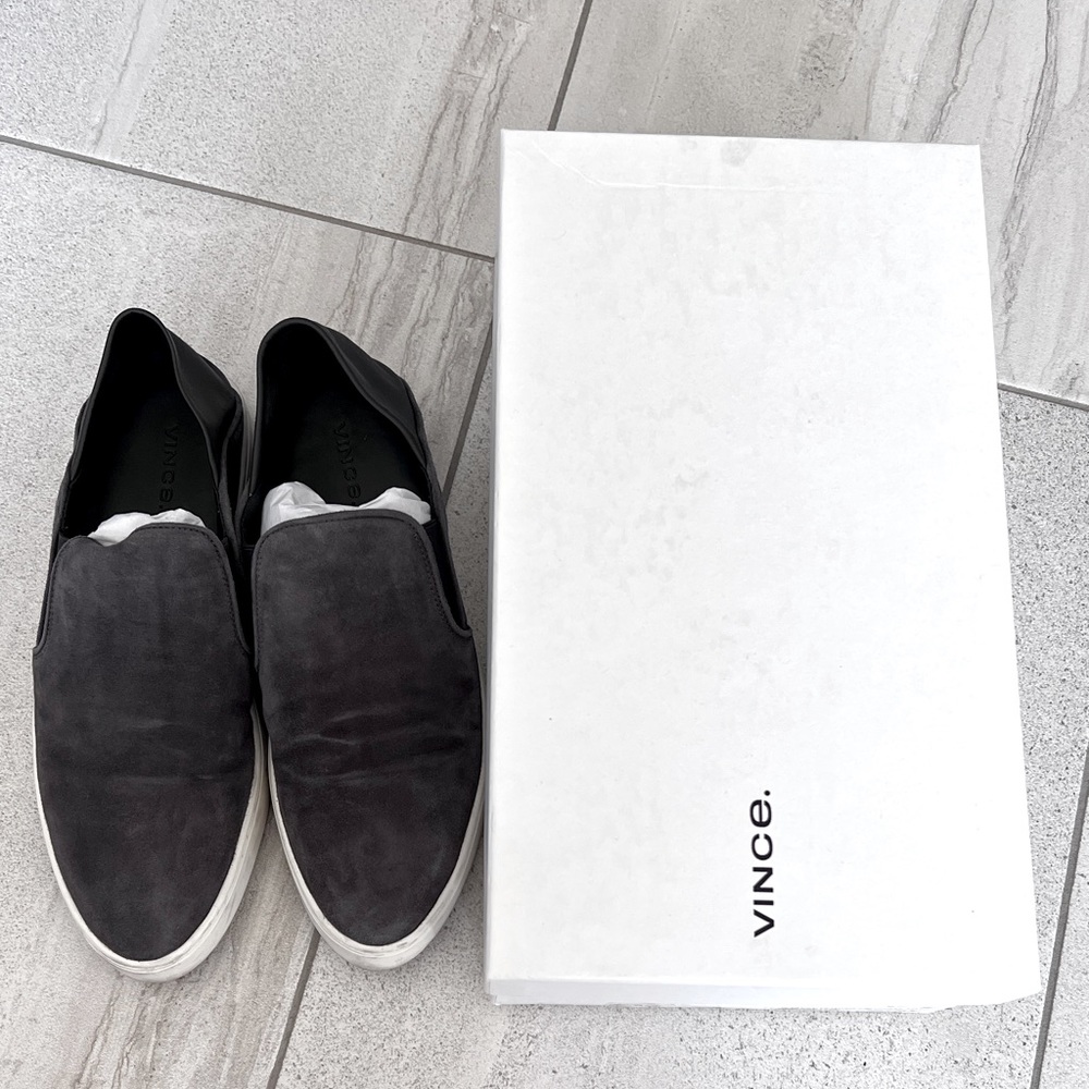 Vince grey leather Garvey slip on sz 7.5 preowned
